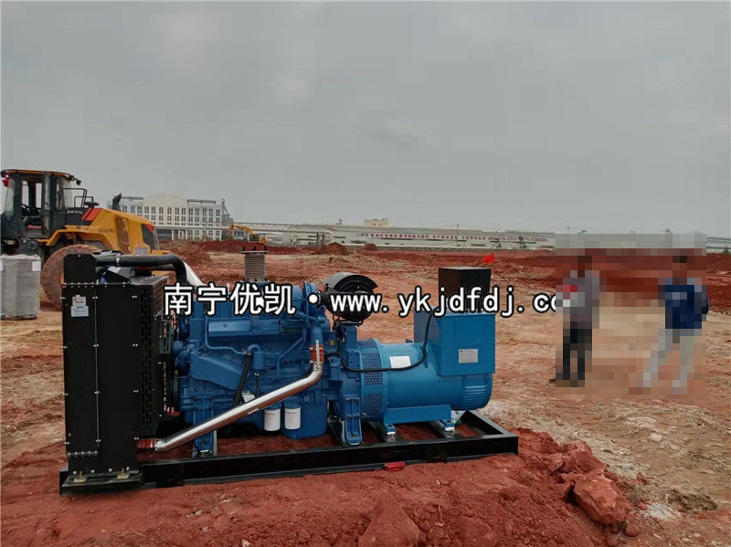 2022年3月12日，玉柴300KW柴油發(fā)電機(jī)組交付廣西南寧某工業(yè)園工地使用