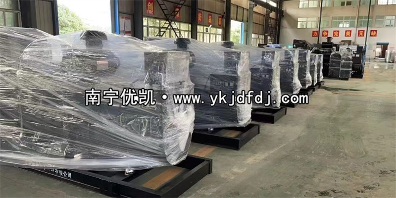 2022年7月28日，多臺(tái)上柴發(fā)電機(jī)組發(fā)貨某高速公路服務(wù)區(qū)