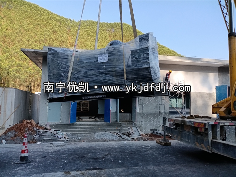 2022年12月15日，120kw-500kw上柴發(fā)電機組某高速公路安裝現場