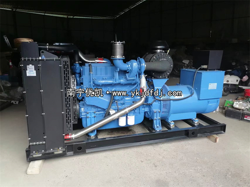 2023年1月6日，300kw玉柴發(fā)電機組柴油發(fā)電機發(fā)貨廣西貴港