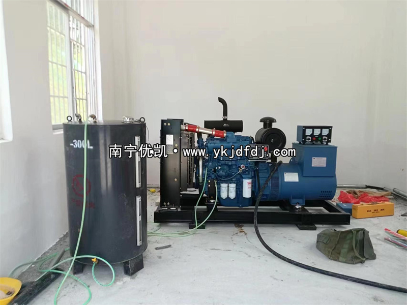 2023年5月22日，100kw玉柴發(fā)電機(jī)組來(lái)賓項(xiàng)目到貨安裝