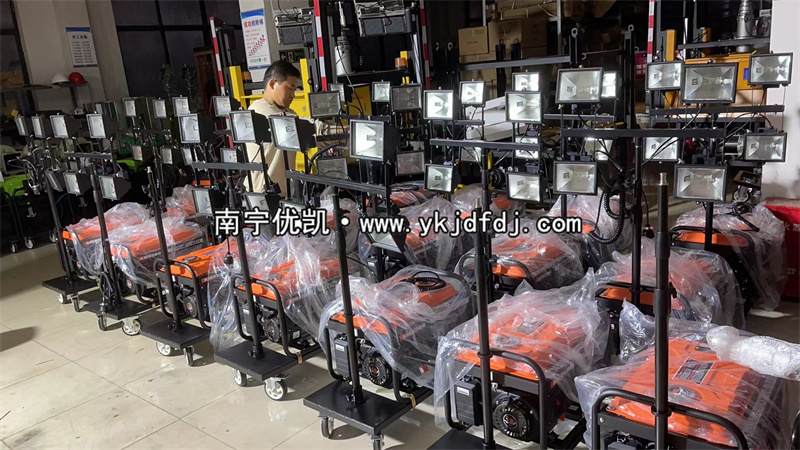 2023年11月11日，客戶訂購(gòu)一批移動(dòng)升降燈