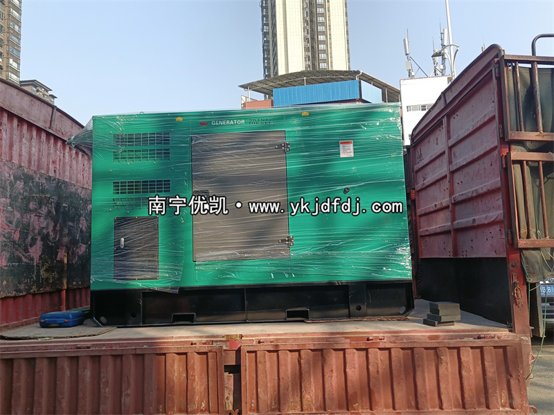 2024年12月25日，崇左項目90kw低噪音柴油發(fā)電機組