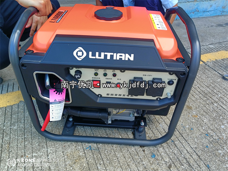 2025年8月27日，客戶到店自提4.5kw汽油變頻發(fā)電機(jī)組