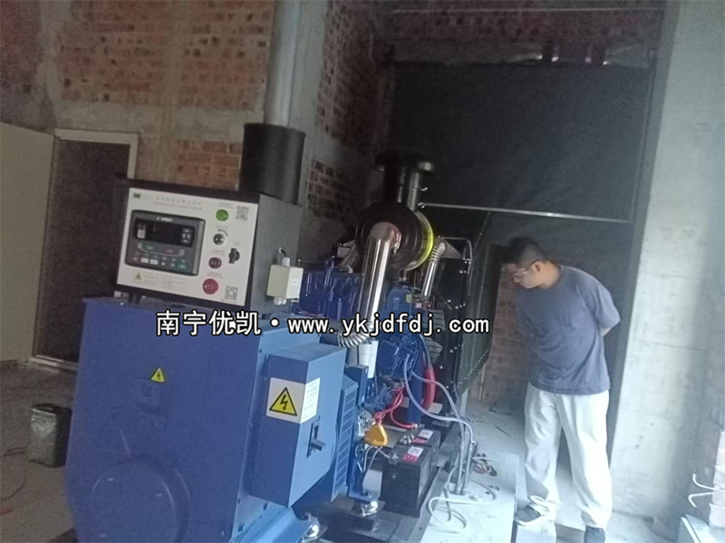 2025年10月13日，平果項(xiàng)目200KW柴油發(fā)電機(jī)組安裝完成